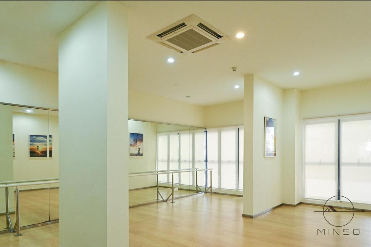 Kingsbay B #5Pax #Vintagewood #Highfloor Διαμέρισμα Τζόχορ Μπάχρου Εξωτερικό φωτογραφία